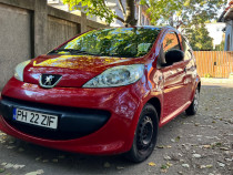 Peugeot 107, 2007 - Mic, dar cu personalitate!