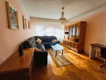 Apartament cu 3 camere cu vedere la Bulevardul Mihai Vite...