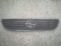 Grila radiator Opel Zafira