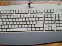 Tastatură Genius cu fir și mufă PS2