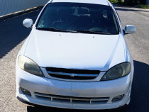 Chevrolet lacetti masina