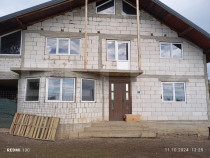 Casa individuala, la rosu, 3 camere, 226 mp, 500 mp de teren