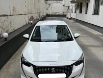 Peugeot 208 masina