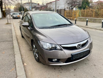 Honda civic 8 hybrid NAVI / baterie IMA schimbata / revizie facuta