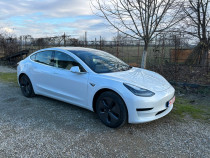 Tesla model 3 SR