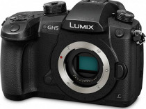 Panasonic Lumix GH5 + obiectiv olympus 12-40 f2.8 + Ghimbal Zhyiun Cra