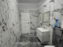 Ap.3 camere si balcon 10 mp, la cheie - Selimbar, Dna Stanc