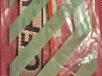 Breloc Chei Off-White 1:1