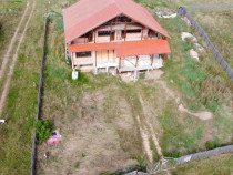 De vânzare un imobil la rosu în Sfântu Gheorghe