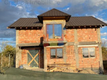 Vila P M 142mp utili LA ROSU teren 386 mp Cazasu