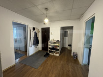 Apartament cu 4 camere,zona Progresul