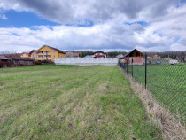 V&acirc;nzare teren intravilan, zonă liniștită, str. B&acirc;rseșt