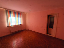 Etaj 3, LIBER Obor , SUPER PRET!! Ap.2 cam , Centrala termic