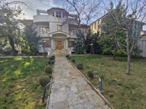 Vilă unică zona Stadion piscina teren 1200 mp