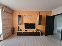 Apartament de vânzare 3 camere Lux ,2 locuri de parcare,box