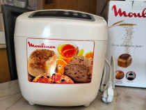 Masina de facut paine Moulinex , stare buna