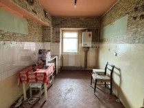 Apartament 3 camere, 64 mp, renovabil, zona Centrala!