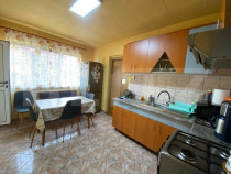 Casa individuala, de vanzare, cu 3 camere, 65 mp, zona Autog