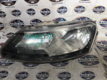 Far stanga halogen cu defect Skoda RAPID 2015