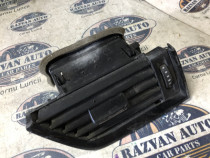 Grila ventilatie dreapta Skoda Octavia 3 2014