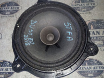 Boxa stanga fata Dacia Duster 2019