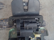 Broasca hayon Audi A4 B8 Break