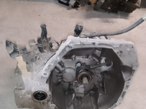 Cutie de viteze in 5 trepte Dacia Duster 1.6 Benzina 2019