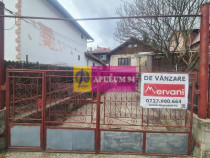 Casa de vanzare in Poiana Tapului