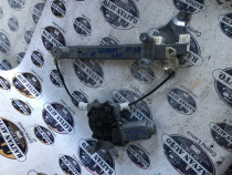 Macara geam stanga spate Nissan Qashqai 2011