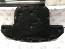 P&acirc;sla capotă Mercedes C-Class 2017