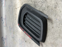 Grila proiector stanga Dacia Sandero 2018