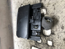 Priza bricheta auxiliara Audi A4 B8 2.0 2014