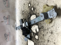 Macara geam dreapta fata Renault Clio 4 2016