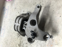 Suport tampon motor Dacia Duster 1.5 Benzina 2013