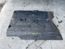 Scut lateral stanga Nissan Qashqai 1.2 Benzina 2015