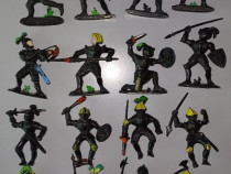 Figurine set complet cavaleri pedestri calareti Jean Hoefler WG