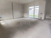 Duplex de patru camere