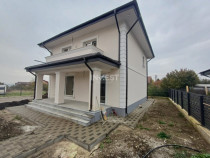 Casă Modernă cu 4 Camere – Miroslava, Locație Ideală!
