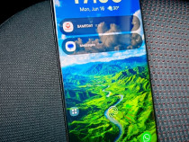Vand Samsung S23 Ultra negru (8GB RAM, 256 GB stocare)