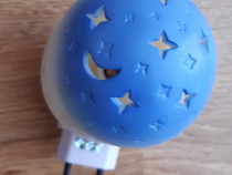 Lumina lampa de veghe