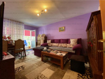 Apartament 4 camere decomandat-Zona Tractorul