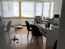 Apartament 4 camere, decomandat - zona Centru Civic