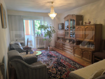 Apartament de vanzare, cu 3 camere si 3 balcoane, 74 mp, zon