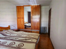 Apartament 4 camere,2 bai, decomandat - zona Tractorul