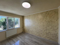 Garsoniera de vanzare zona CET, etaj1, RECENT RENOVATA