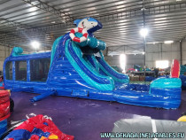 Poligon gonflabil cu piscină