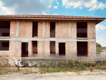 Casa 4 camere, 110mp, Valea Lupului la strada asfaltata