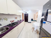 Apartament decomandat, suprafata generoasa, cu boxa si loc d