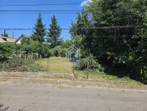 Teren , strada M. Sadoveanu, 7 ari.