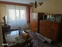 Apartament 2 camere, decomandat - zona Grivitei